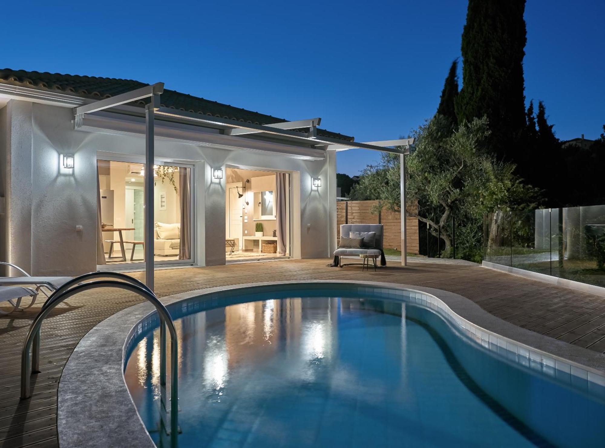 Chris & Jo Villas, Enchanting Escapes, With Heated Pools & Seaviews By Thinkvilla ザキントス エクステリア 写真