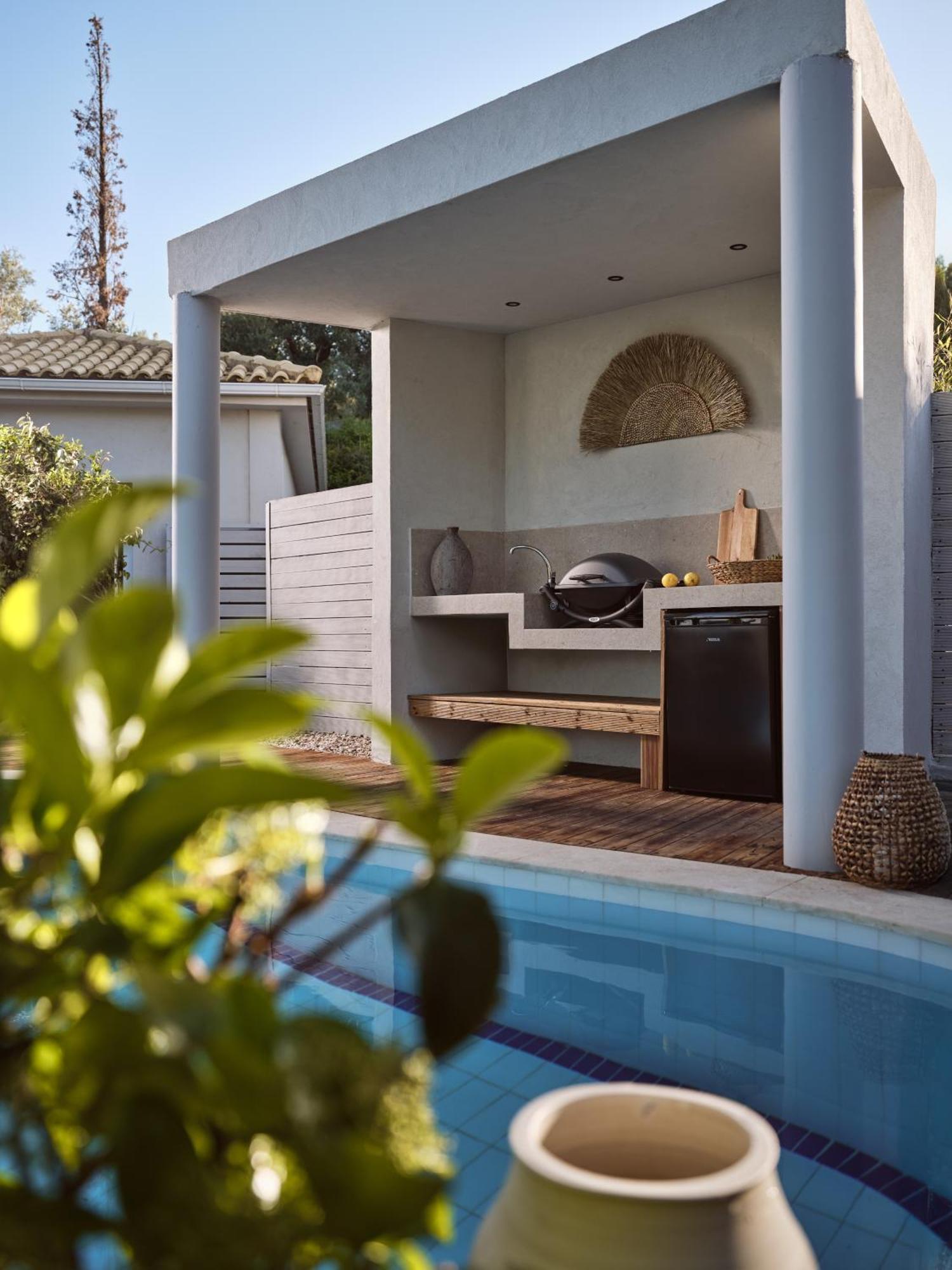 Chris & Jo Villas, Enchanting Escapes, With Heated Pools & Seaviews By Thinkvilla ザキントス エクステリア 写真